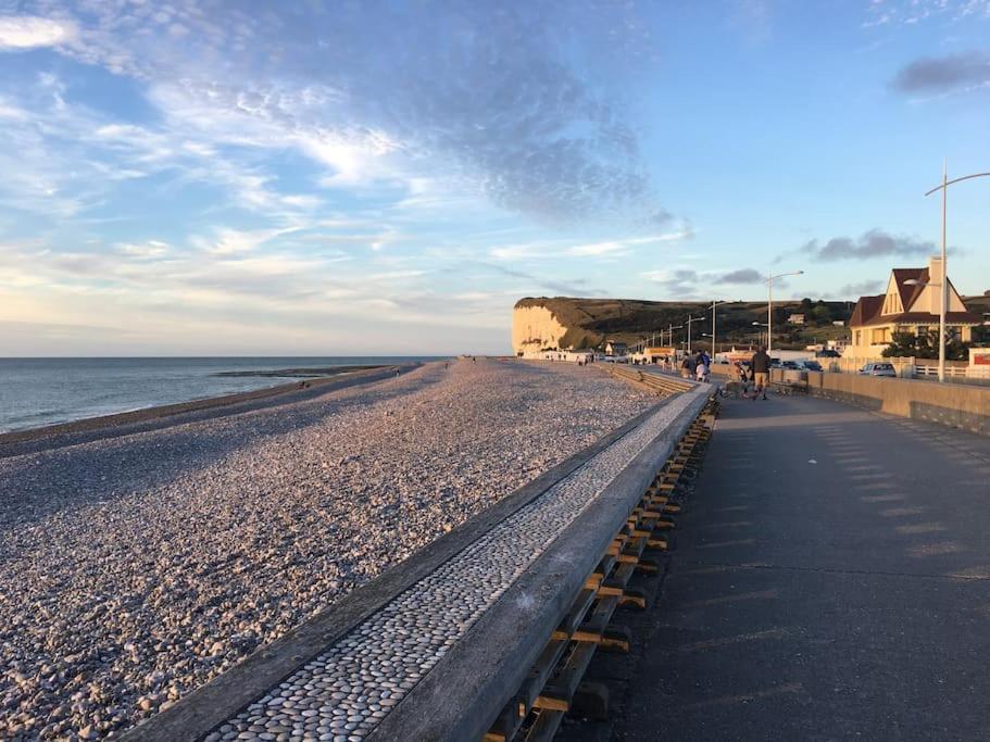 Studio a moins de 50 mètres de la plage, vue dégagée sur la vallée Veulettes-sur-Mer Extérieur photo
