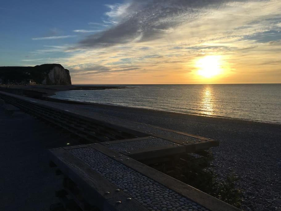 Studio a moins de 50 mètres de la plage, vue dégagée sur la vallée Veulettes-sur-Mer Extérieur photo